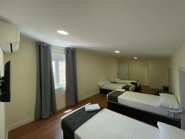 Chalet Pension Rooms Abril Madrid